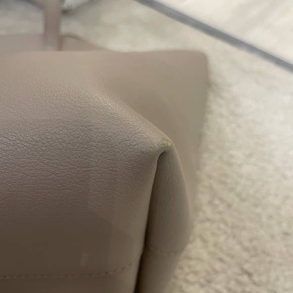 YSL East West Shopping Tote - Picture 5 of 15